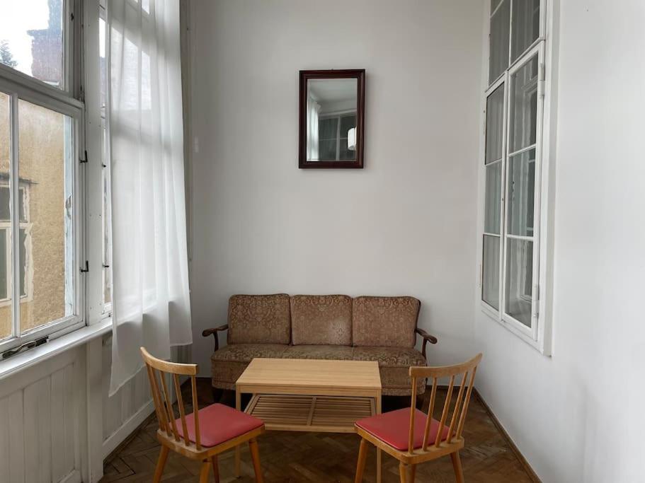 Geraeumige Altbauwohnung Im Zentrum Graz