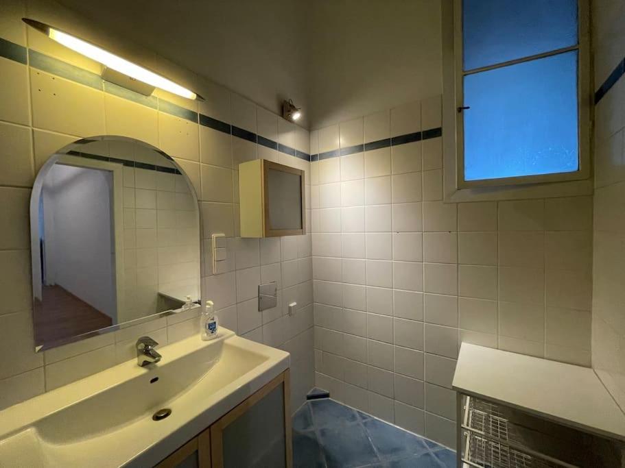 Apartment Geraeumige Altbauwohnung Im Zentrum *